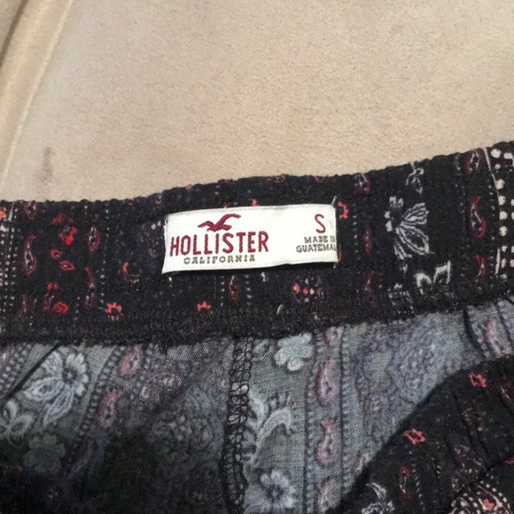 Shorts - Picture 3 of 3